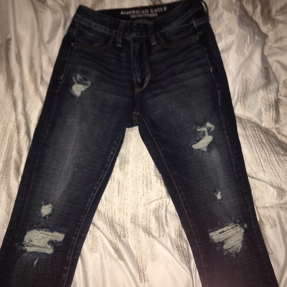 High waisted American Eagle jeans.